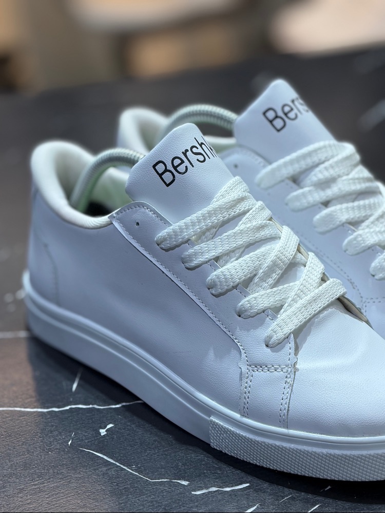 ونس BERSHKA